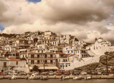 Modern History of Skopelos Island, Skopelos Hotels