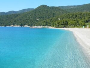 Beaches in Skopelos – Milia Beach | skopeloshotels.eu